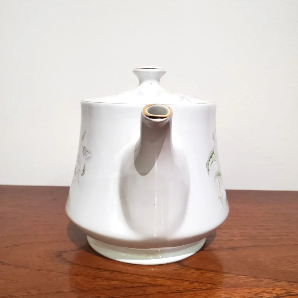 Teapot with morning glories pattern, hand-painted‎ gold trim 6